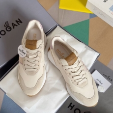 Hogan Sneakers